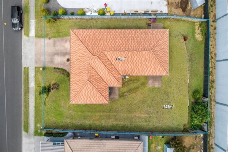 Photo of property in 33 Morewa Place, Takanini, 2112