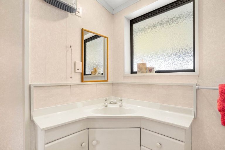 Photo of property in 49 Mackenzie Street, Winton, 9720