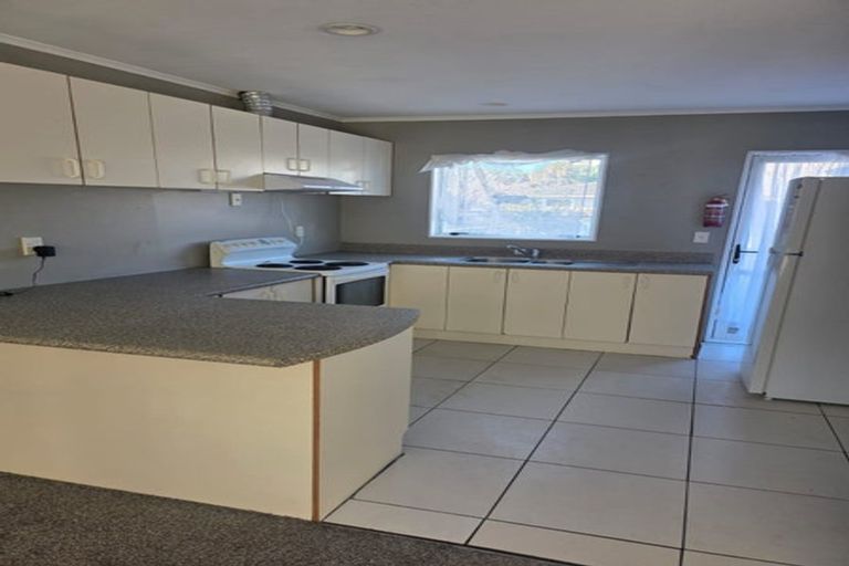 Photo of property in 18 Greenmeadows Avenue, Manurewa East, Auckland, 2102