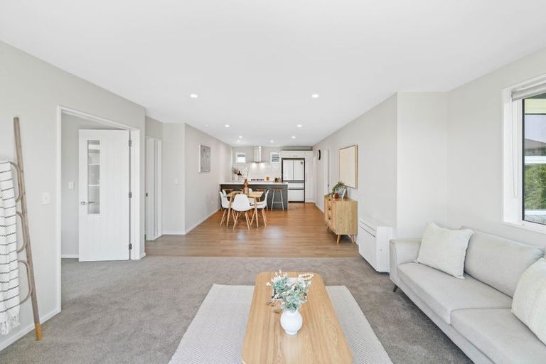 Photo of property in 16 Forge Close, Halswell, Christchurch, 8025