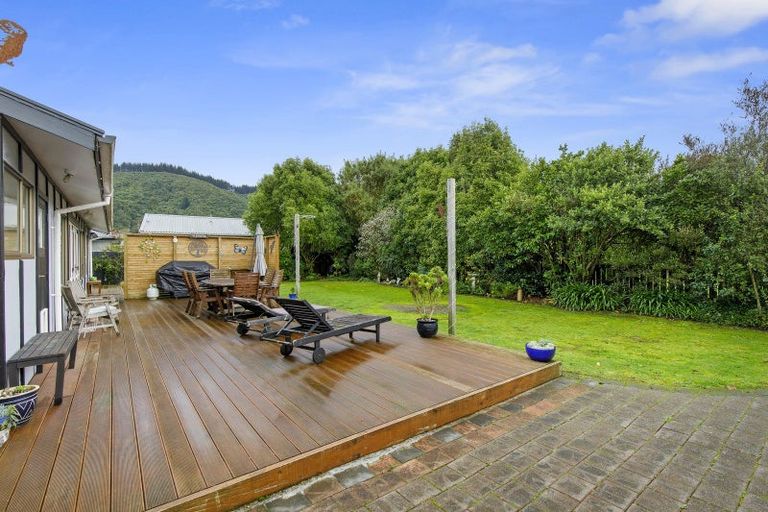 Photo of property in 39b Gemstone Drive, Birchville, Upper Hutt, 5018