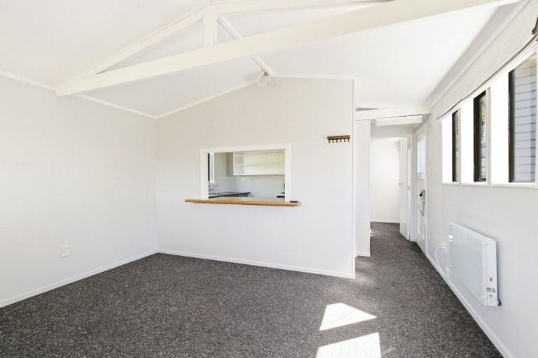 Photo of property in 16 Chester Road, Tawa, Wellington, 5028