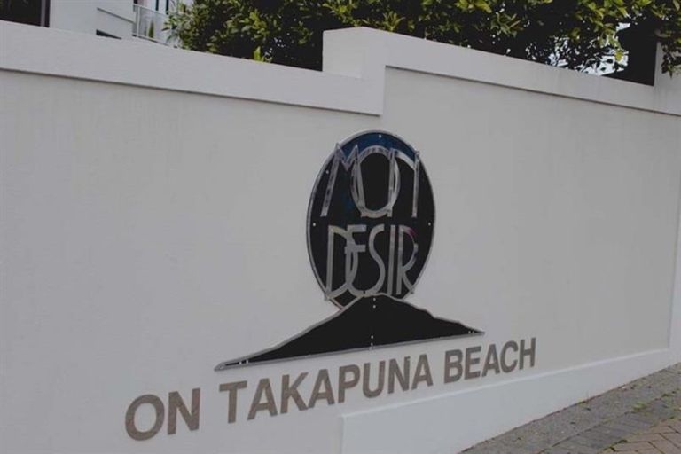 Photo of property in 2h/175 Hurstmere Road, Takapuna, Auckland, 0622