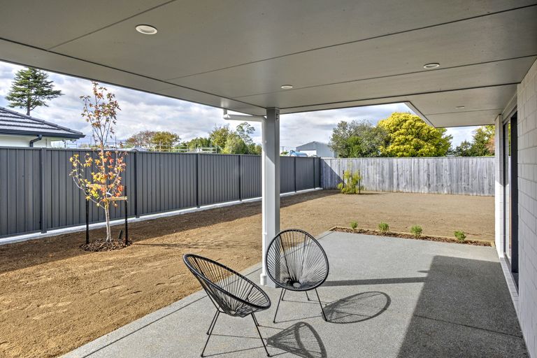 Photo of property in 14 Hereford Drive, Carterton, 5713