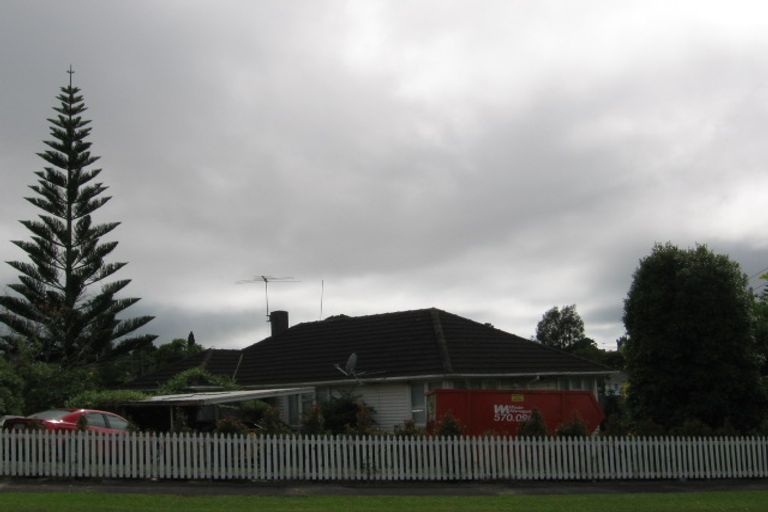Photo of property in 30 Apirana Avenue, Glen Innes, Auckland, 1072