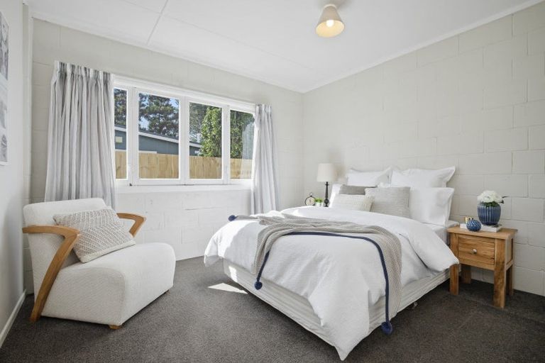 Photo of property in 11 Crispe Road, Clarks Beach, 2122