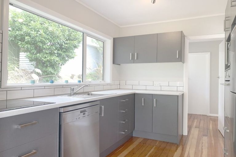 Photo of property in 4 Penryn Drive, Paremata, Porirua, 5026