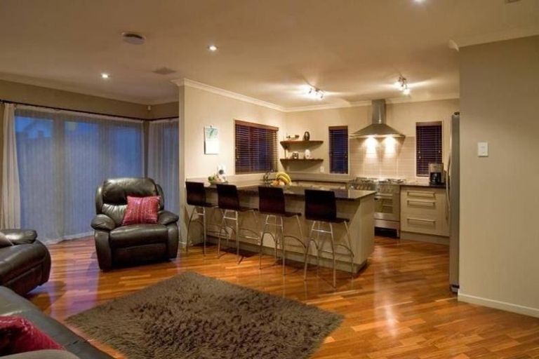 Photo of property in 28 Carol Lee Place, Albany Heights, Auckland, 0632