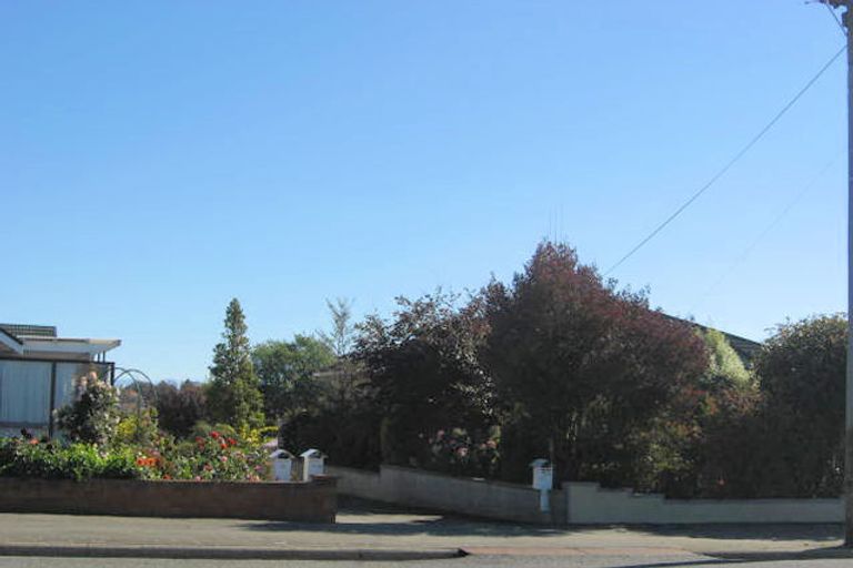 Photo of property in 66 Wharfe Street, South Hill, Oamaru, 9400