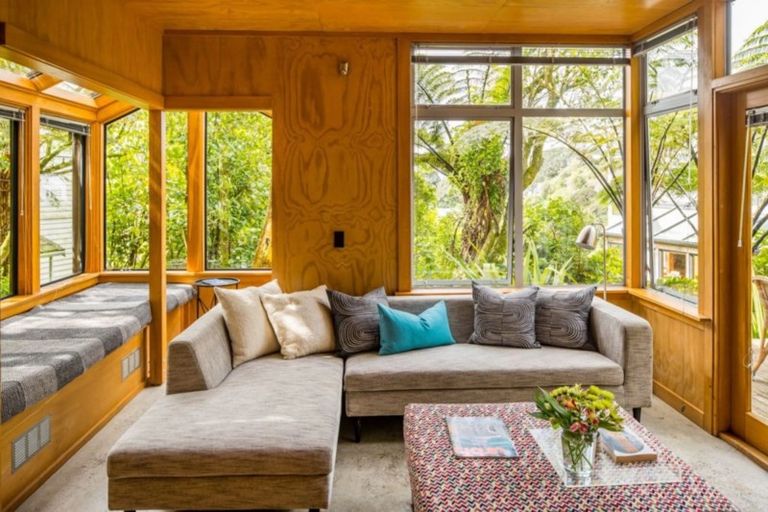 Photo of property in 17 Mairangi Road, Wadestown, Wellington, 6012