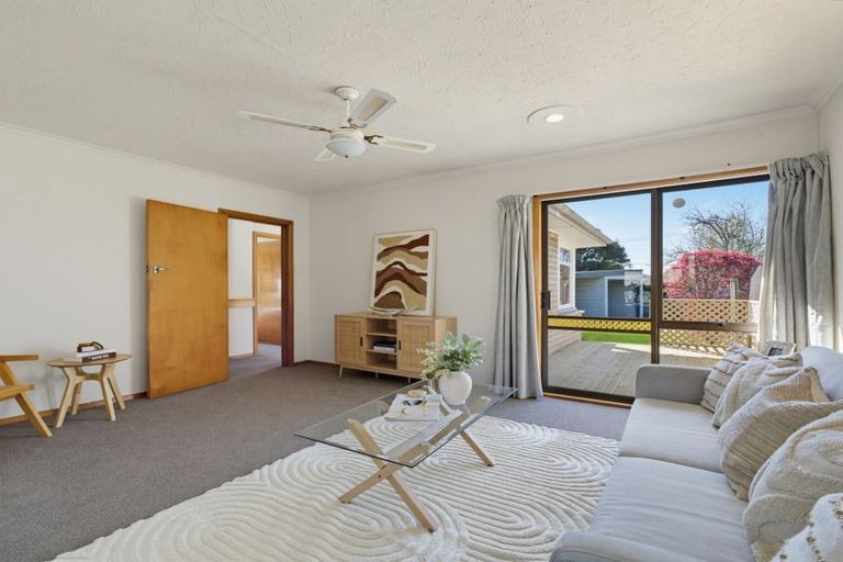 Photo of property in 31 Mappleton Avenue, Burnside, Christchurch, 8053