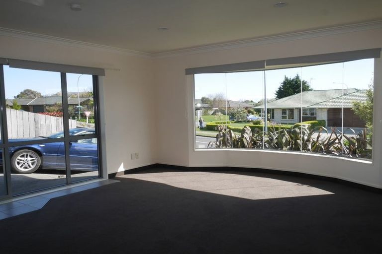 Photo of property in 151 Realm Drive, Paraparaumu, 5032