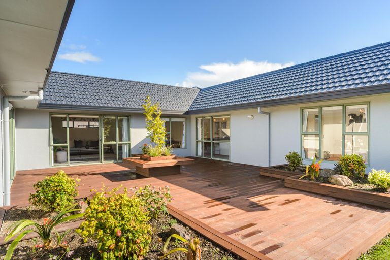 Photo of property in 82 James Line, Kelvin Grove, Palmerston North, 4414