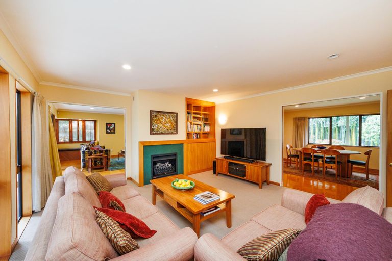 Photo of property in 98 Russell Street, Palmerston North, 4414