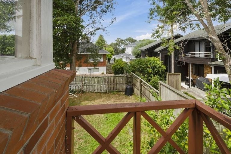 Photo of property in 2/240 Hurstmere Road, Takapuna, Auckland, 0622