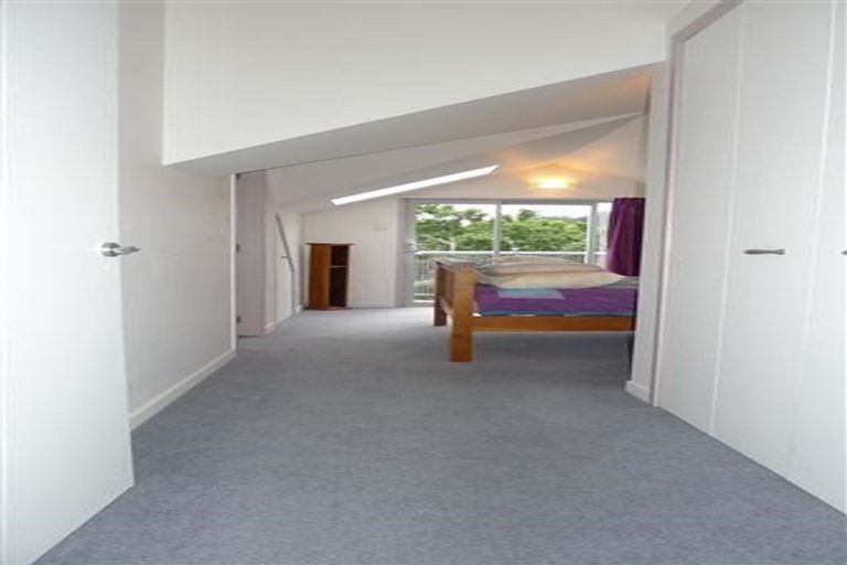 Photo of property in 36a Sutherland Crescent, Melrose, Wellington, 6023