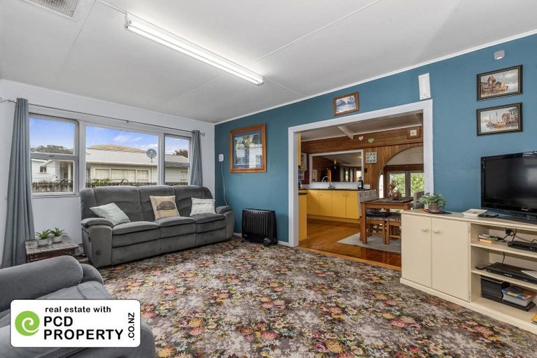 Photo of property in 9 King Street, Hikurangi, 0114