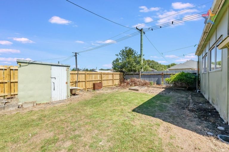 Photo of property in 25 Petherick Street, Taita, Lower Hutt, 5011