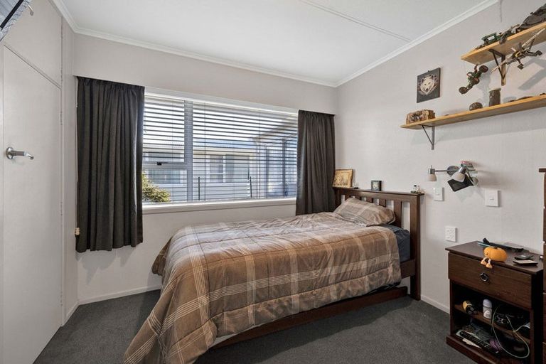 Photo of property in 16 Reid Avenue, Hawera, 4610