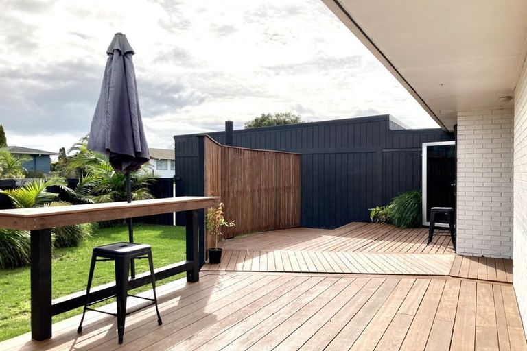 Photo of property in 10 Pixie Place, Pakuranga Heights, Auckland, 2010