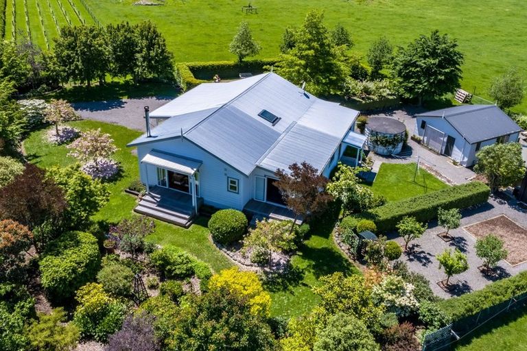 Photo of property in 822 Chester Road, West Taratahi, Carterton, 5791