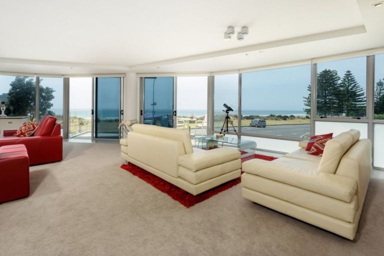 Photo of property in 4/50 Marine Parade, Mount Maunganui, 3116
