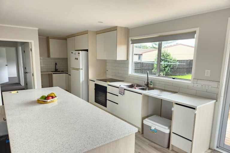 Photo of property in 8 Pulman Place, Clover Park, Auckland, 2019