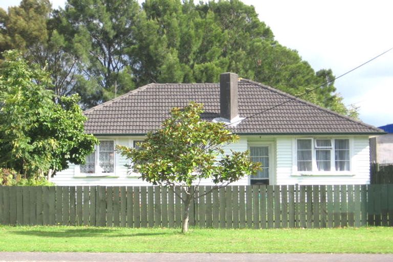 Photo of property in 112 Swanson Road, Henderson, Auckland, 0610