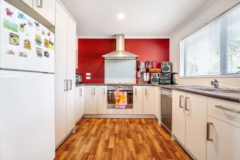 Photo of property in 2 Warriston Avenue, Waiuku, 2123