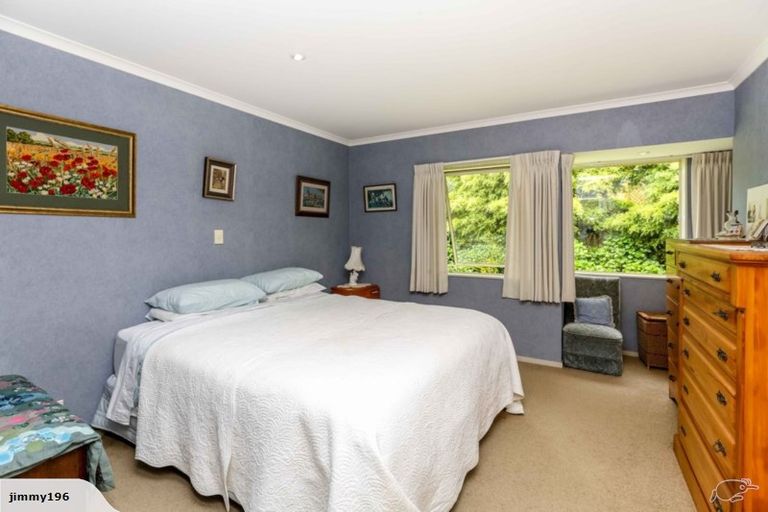 Photo of property in 1 Orlando Close, Frankleigh Park, New Plymouth, 4310