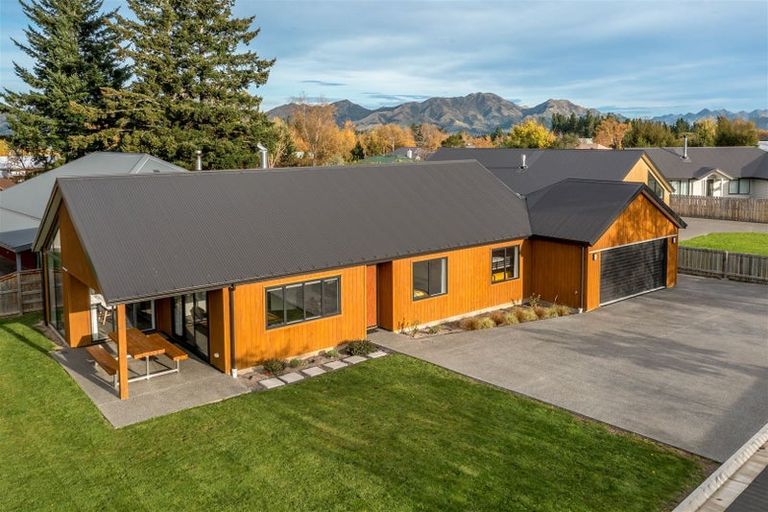 Photo of property in 1 Dumblane Way, Hanmer Springs, 7334