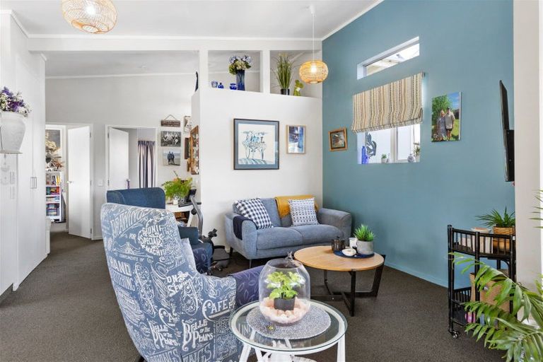 Photo of property in 33b Romilly Street, Westport, 7825