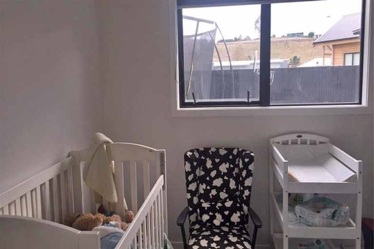 Photo of property in 4 Pennycook Place, Lake Hawea, Wanaka, 9382