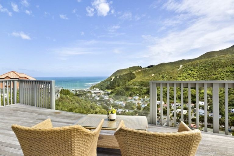 Photo of property in 30 Jordan Street, Owhiro Bay, Wellington, 6023