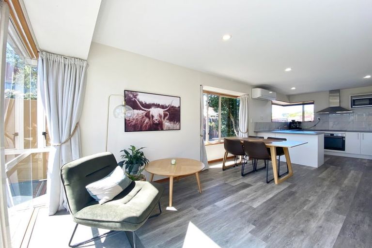 Photo of property in 2/41a Laurence Street, Waltham, Christchurch, 8011