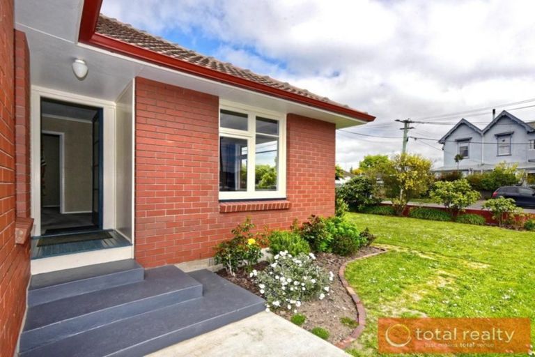 Photo of property in 6 Kinnaird Place, Hillmorton, Christchurch, 8025