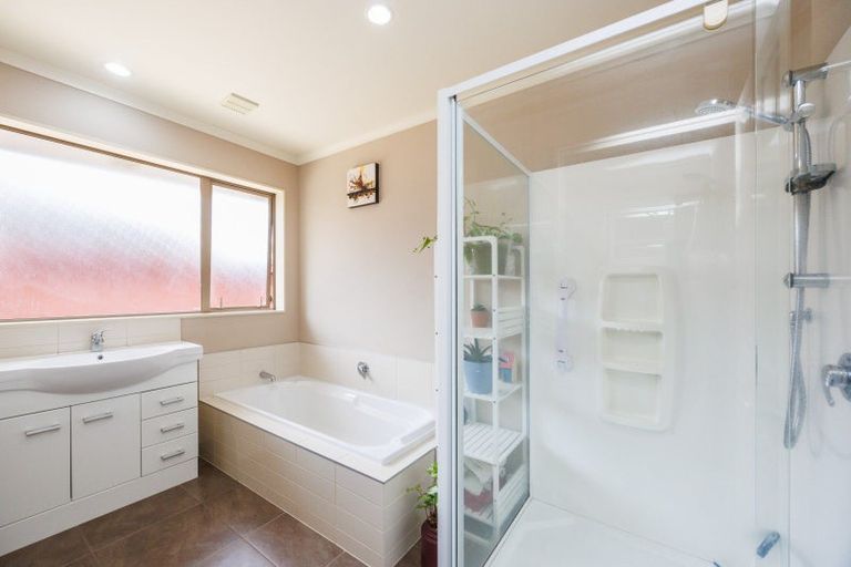 Photo of property in 3 Varsity Heights, Fitzherbert, Palmerston North, 4410