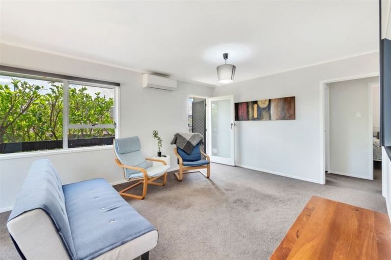 Photo of property in 1/6 Putney Place, Ranui, Auckland, 0612
