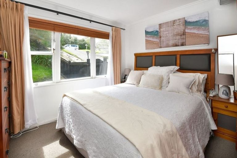 Photo of property in 245 Vipond Road, Stanmore Bay, Whangaparaoa, 0932