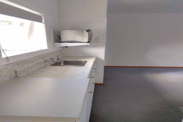 Photo of property in 25 Fulford Street, New Plymouth, 4310