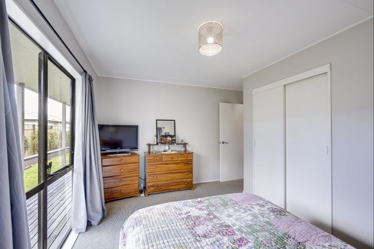 Photo of property in 2/22 Church Road, Taradale, Napier, 4112