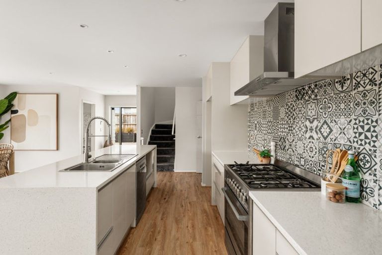 Photo of property in 1330b Papamoa Beach Road, Papamoa Beach, Papamoa, 3118