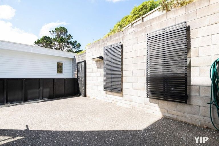 Photo of property in 67 Sheridan Terrace, Johnsonville, Wellington, 6037