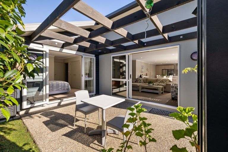 Photo of property in 16 Bridgewater Way, Pyes Pa, Tauranga, 3112