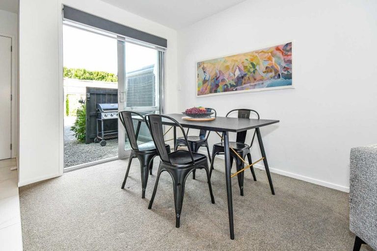 Photo of property in 16 Fort Lincoln Loop, Karaka, Papakura, 2113