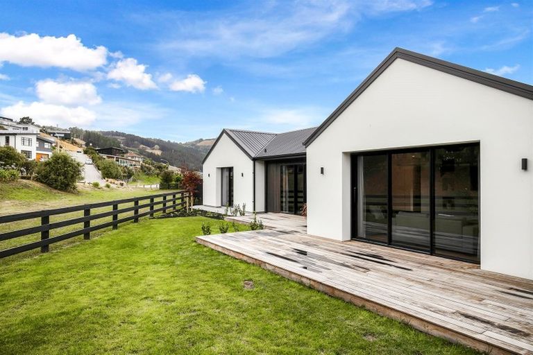 Photo of property in 6 Old Stone Lane, Cracroft, Christchurch, 8022