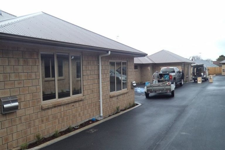 Photo of property in 9/114 Old Farm Road, Hamilton East, Hamilton, 3216