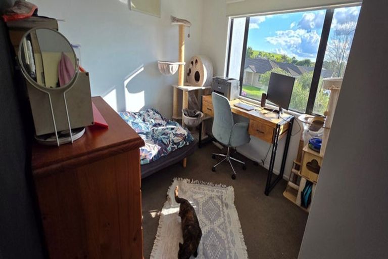 Photo of property in 11/2 Armoy Drive, East Tamaki, Auckland, 2016