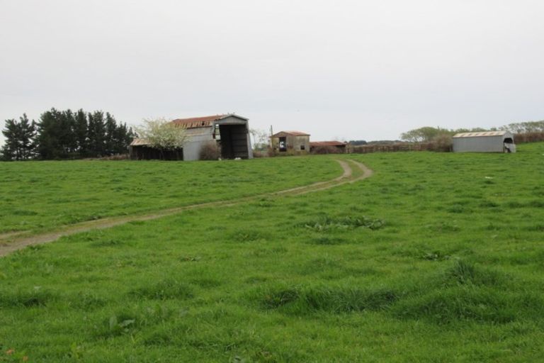 Photo of property in 1050 State Highway 1 South, Manakau, 5573