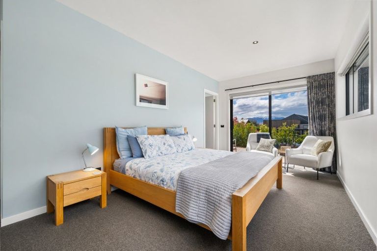 Photo of property in 37 Pendeen Crescent, Jacks Point, Queenstown, 9371